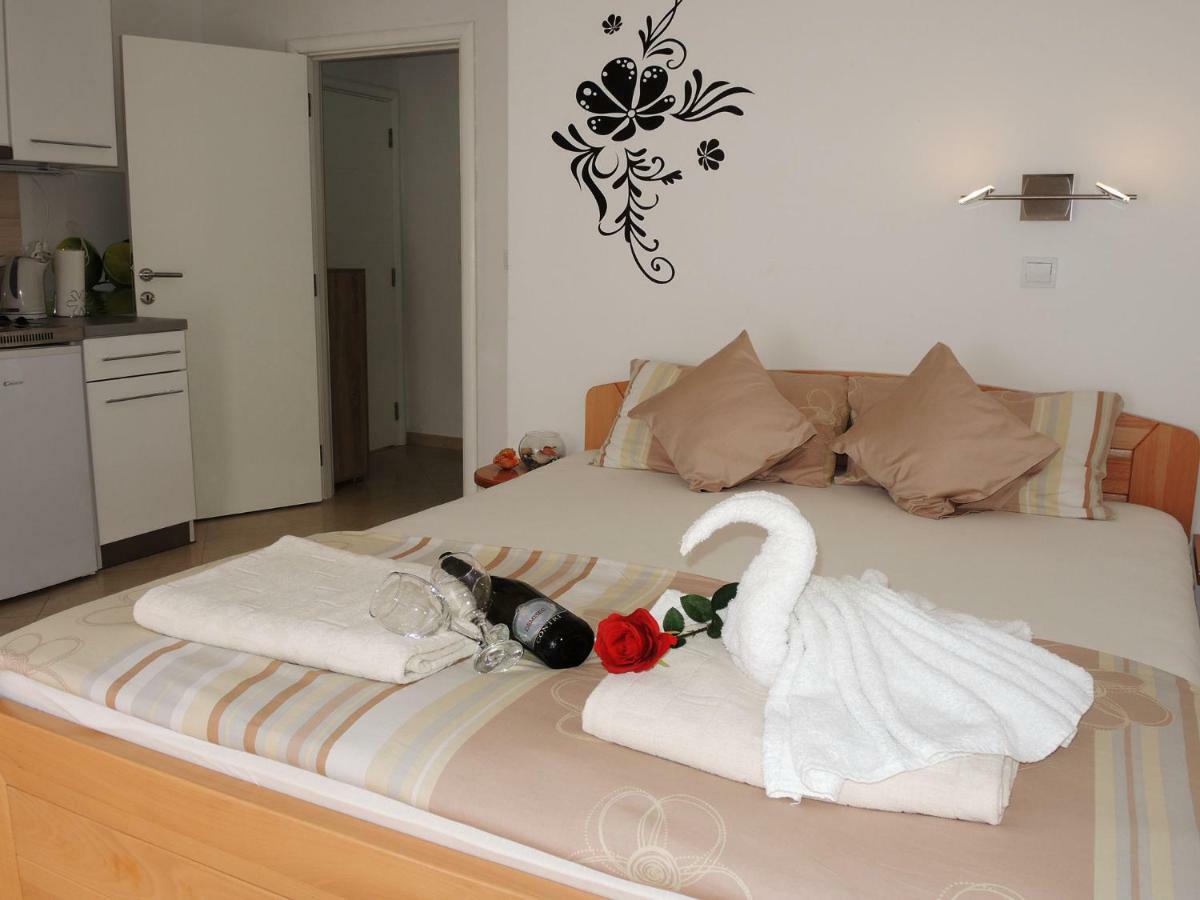 Iva Apartmani Tribalj المظهر الخارجي الصورة